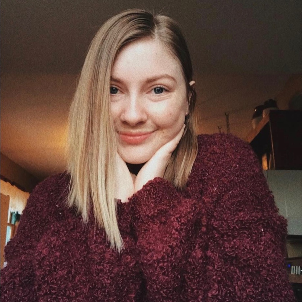 Meet your Posher, Emily